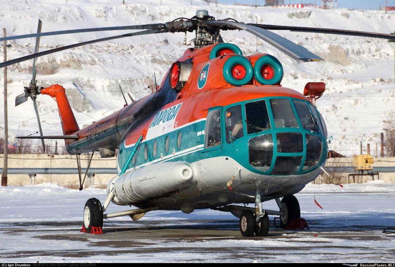 Ми-27 вертолет