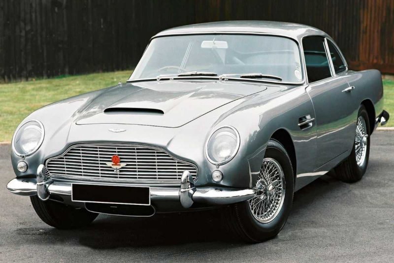 Модель Астон Мартин db5