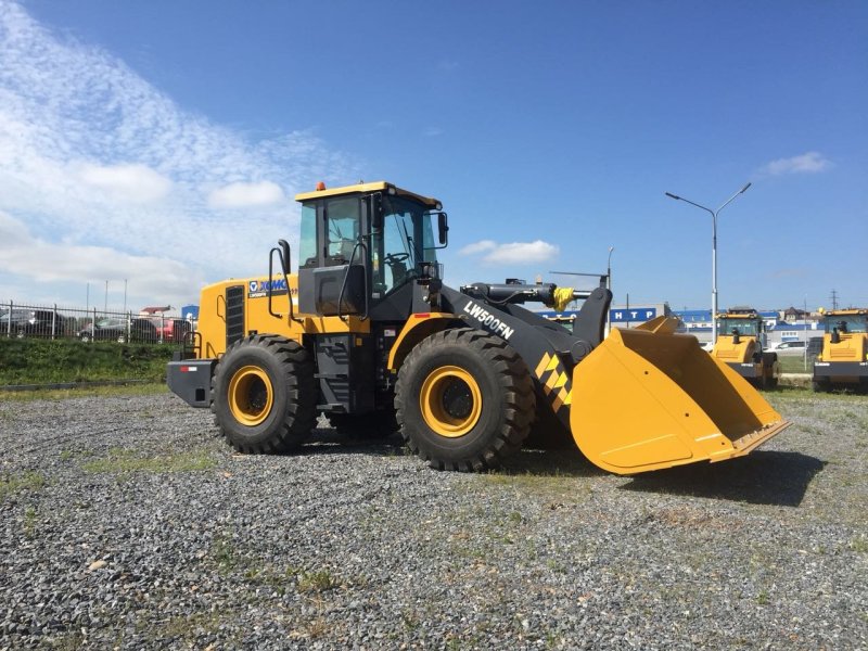 Погрузчик XCMG lw500