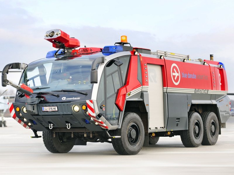 Аэродромная пожарная машина Rosenbauer