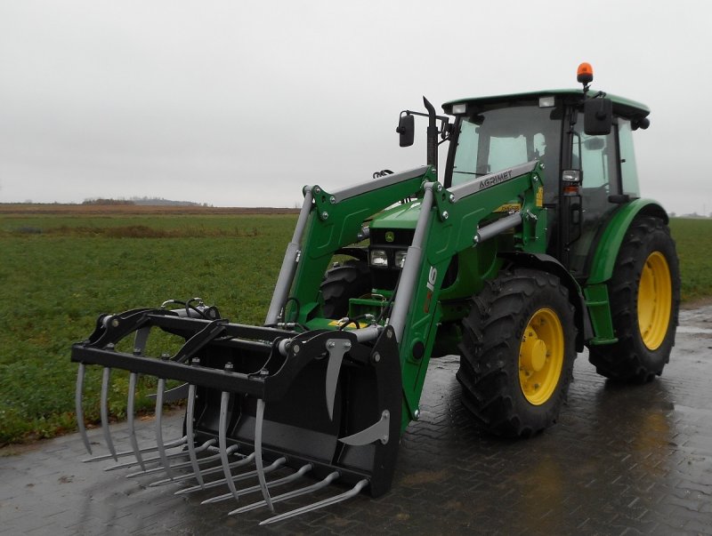Трактор John Deere 5100 m