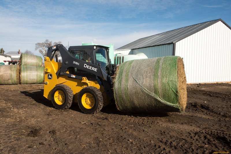 John Deere 318g