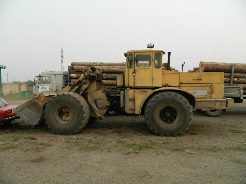 Трактор Кировец к 700 1988