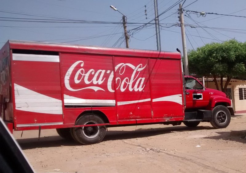 Водитель Кока кола