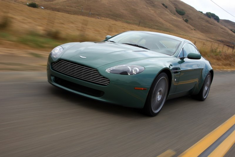 Aston Martin v5
