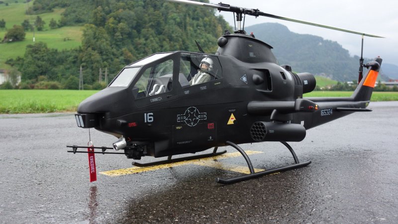 Ah-1s Huey Cobra