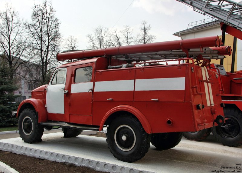 ГАЗ 63 пожарная автолестн