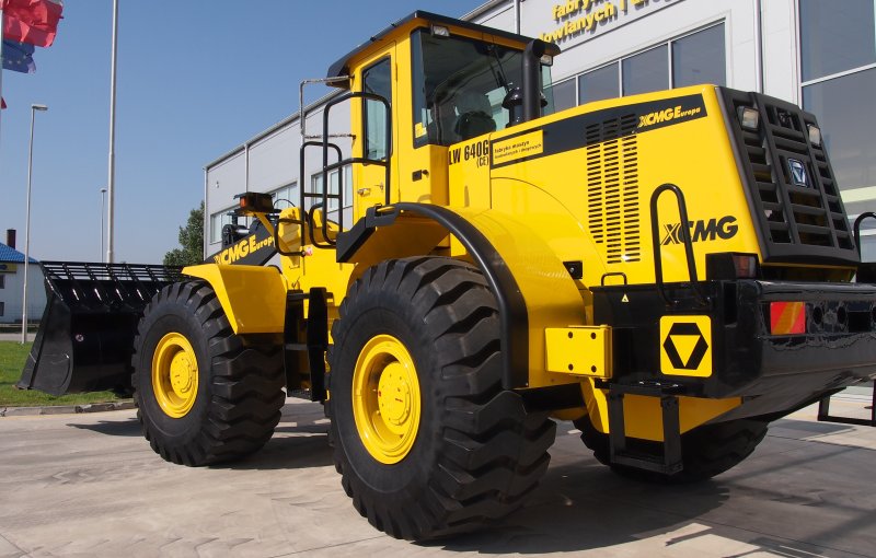 Погрузчик XCMG lw1100