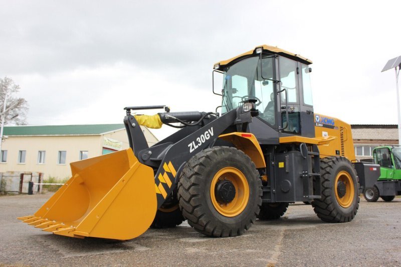 Погрузчик XCMG zl30