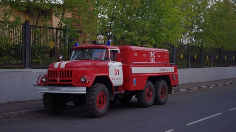 ЗИЛ 131 бортовой пожарный