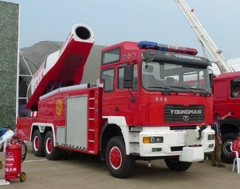 Китайская пожарная машина