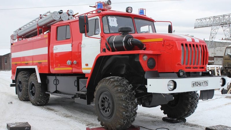 Урал 4320 пожарный АЦ