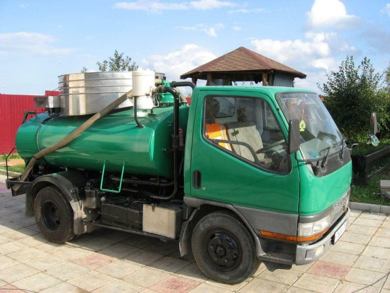 Isuzu ассенизаторская машина