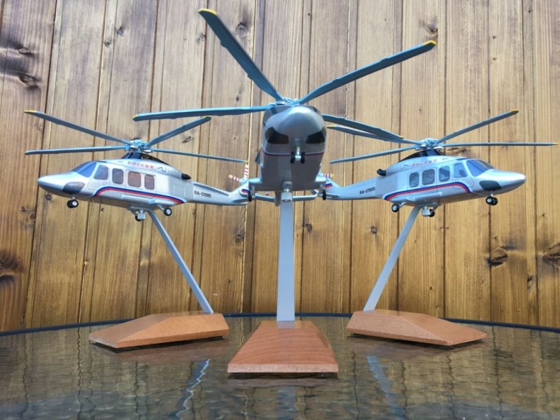 Модель вертолета AW 139