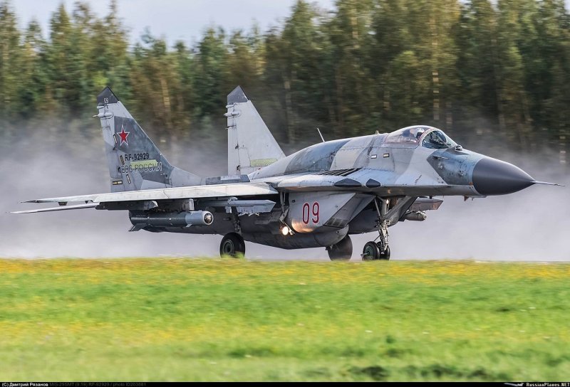 Самолет миг-29смт