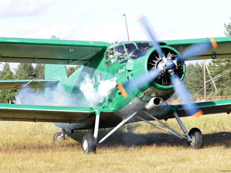 Небесный тихоход АН 2 самолет