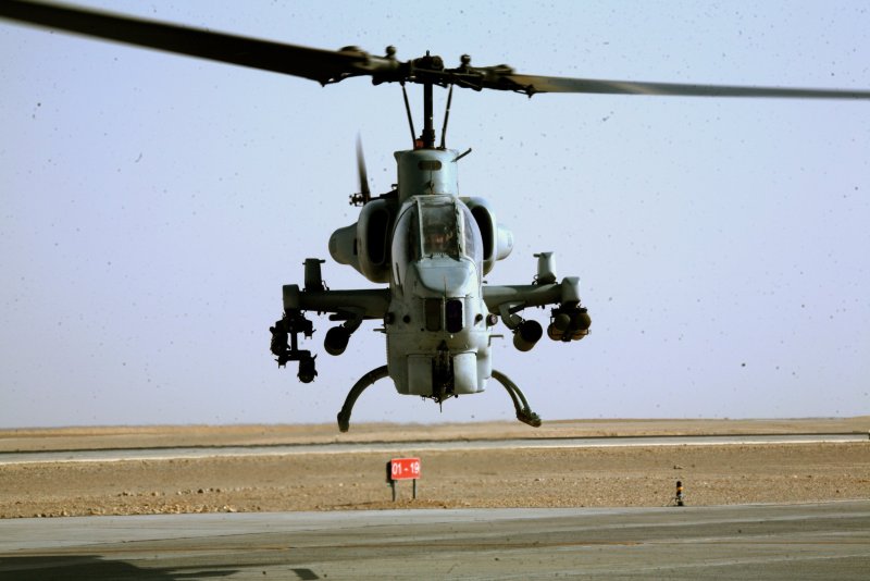 Вертолет Ah-1w "супер Кобра"
