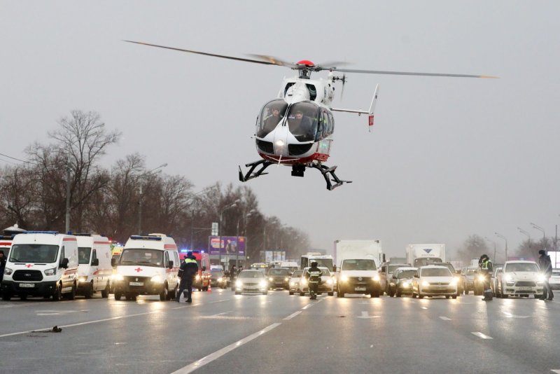Медицинский вертолет в Москве