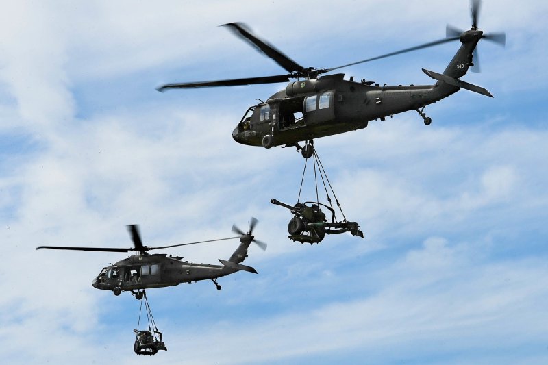 Вертолёт uh-60