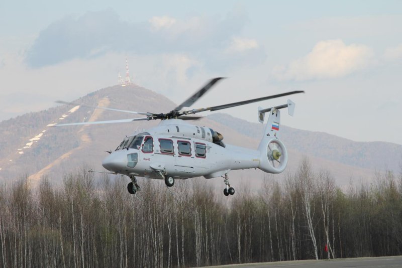 Гражданский вертолет ка-62