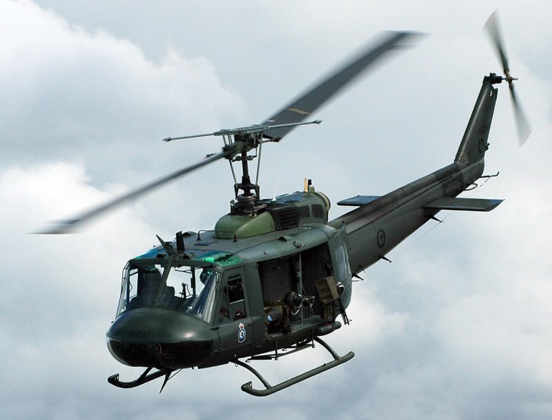 Многоцелевой вертолет Белл uh-1