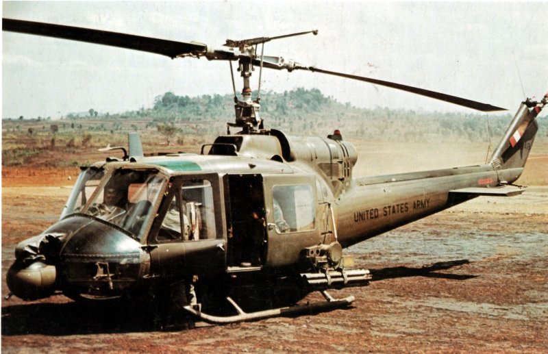 Вертолет uh-1c