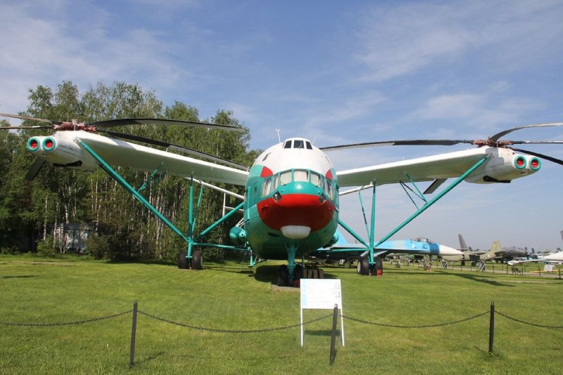 Ми-12 вертолёт