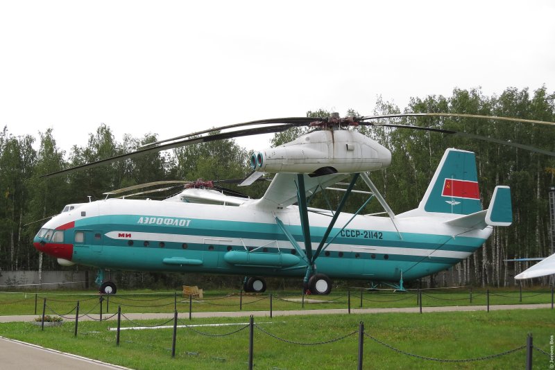 Ми-12 вертолёт