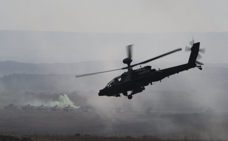 Два Ah-64 Apache крушение