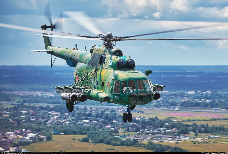 Ми-8 вертолёт
