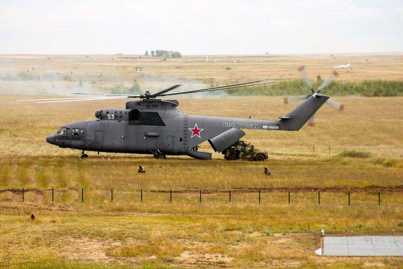 Грузовой вертолёт ми-26