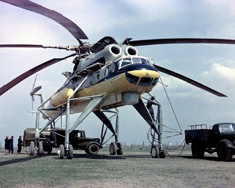 Вертолет кран ми-10