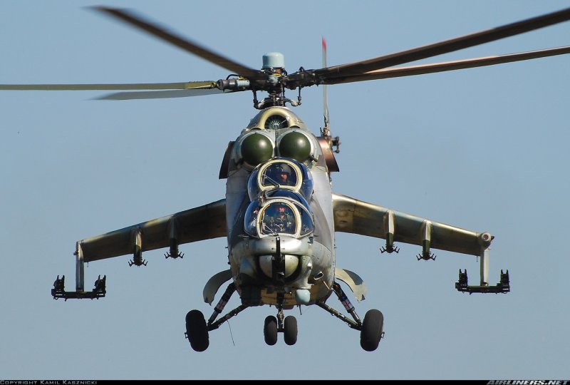 Вертолет ми8 спереди