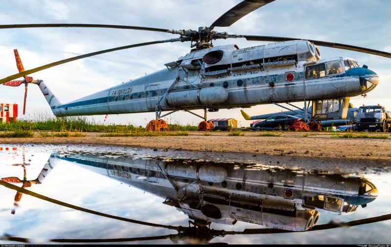 Ми-10 на аэродроме Орешково
