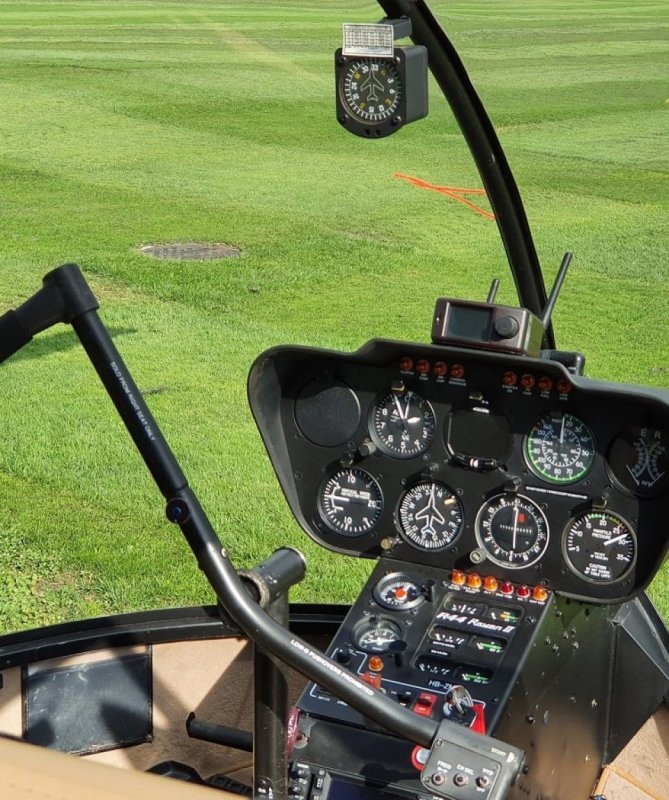 Вертолет Robinson r44
