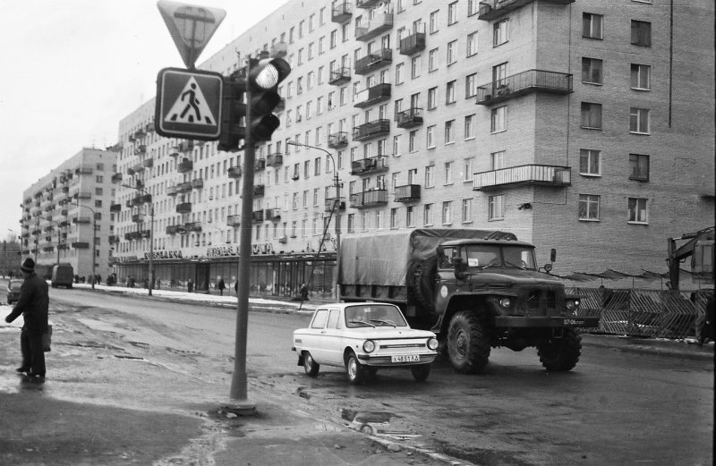 Улица веры Слуцкой дом 38