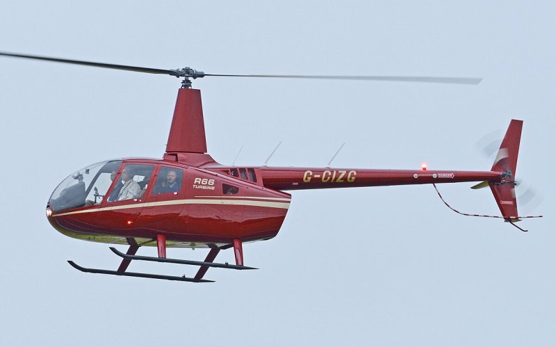 Robinson r66