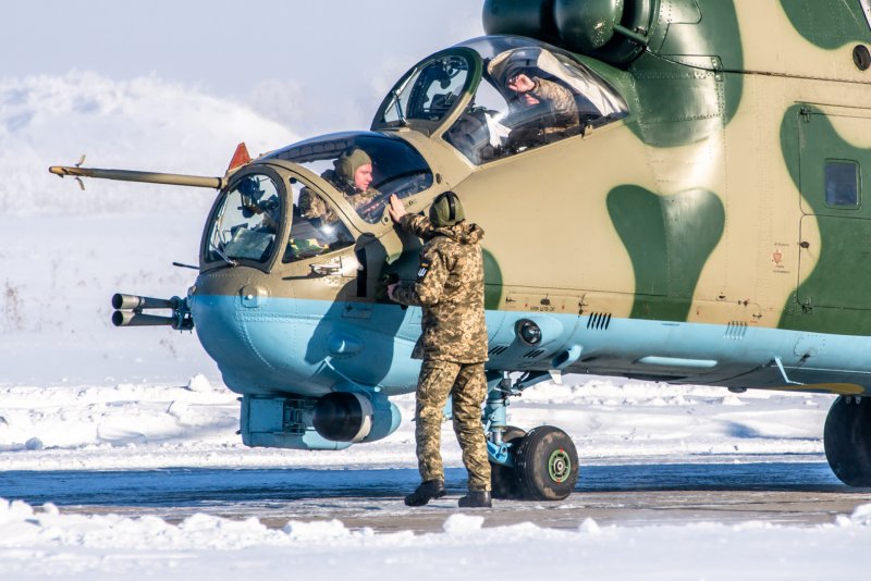Пилот военного вертолета