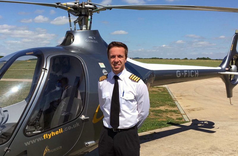 Вертолетчик as350 ЮТЭЙР Яковлев Денис Александрович