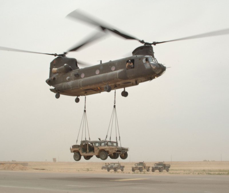 Boeing Ch-47 Chinook грузоподъемность