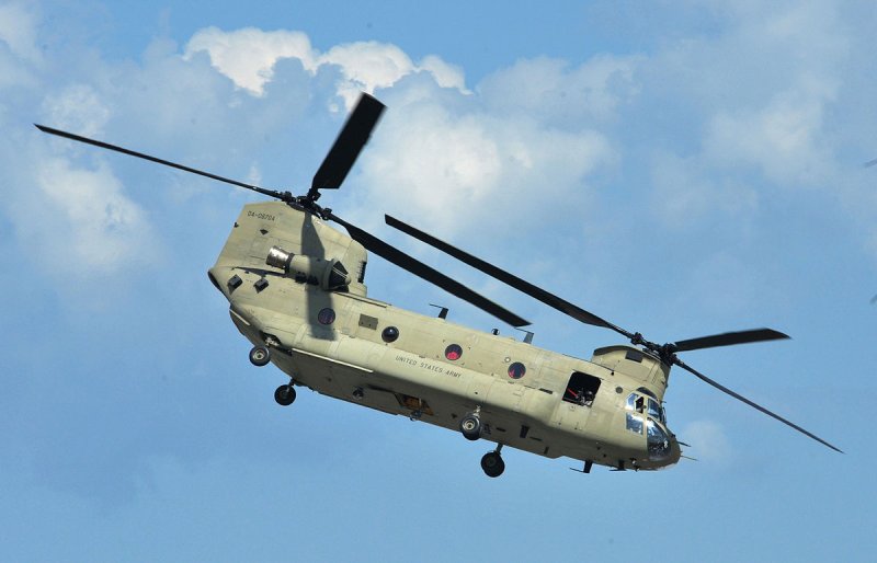 Вертолёт super Chinook