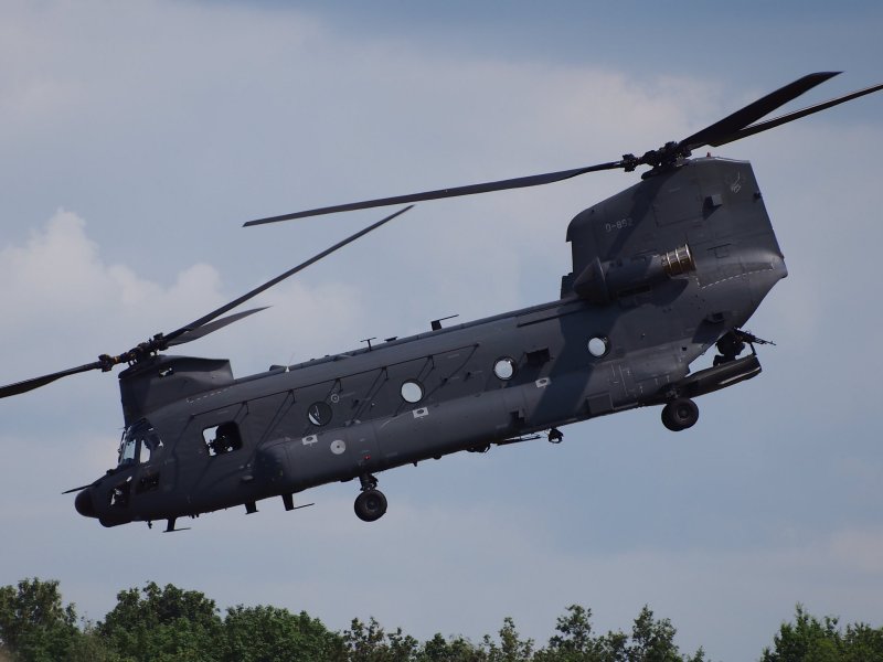 Вертолет Ch-47 Chinook
