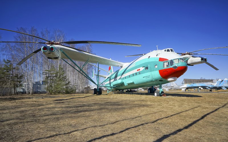 Самый большой вертолет в мире ми 12