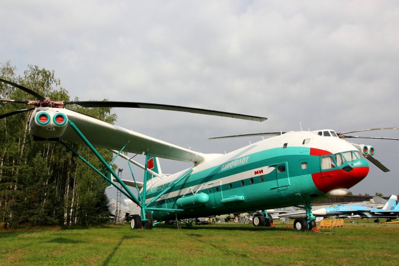 Ми-12 вертолёт