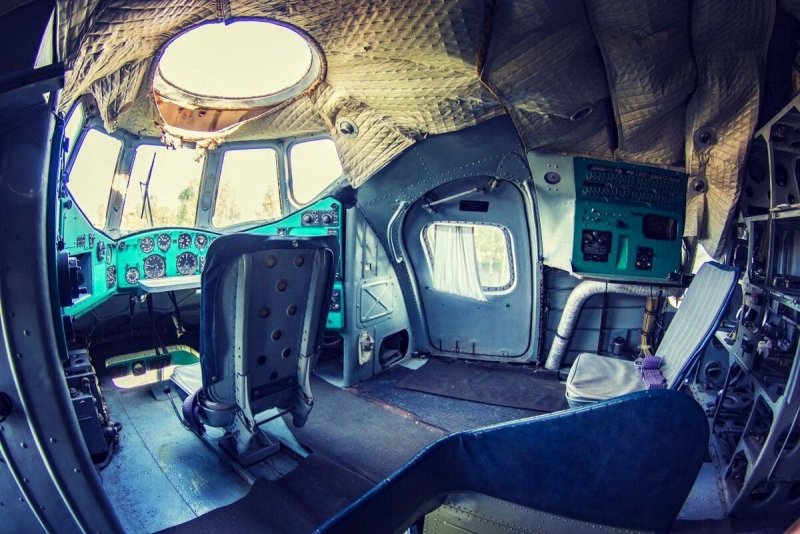 Ми-12 вертолёт кабина