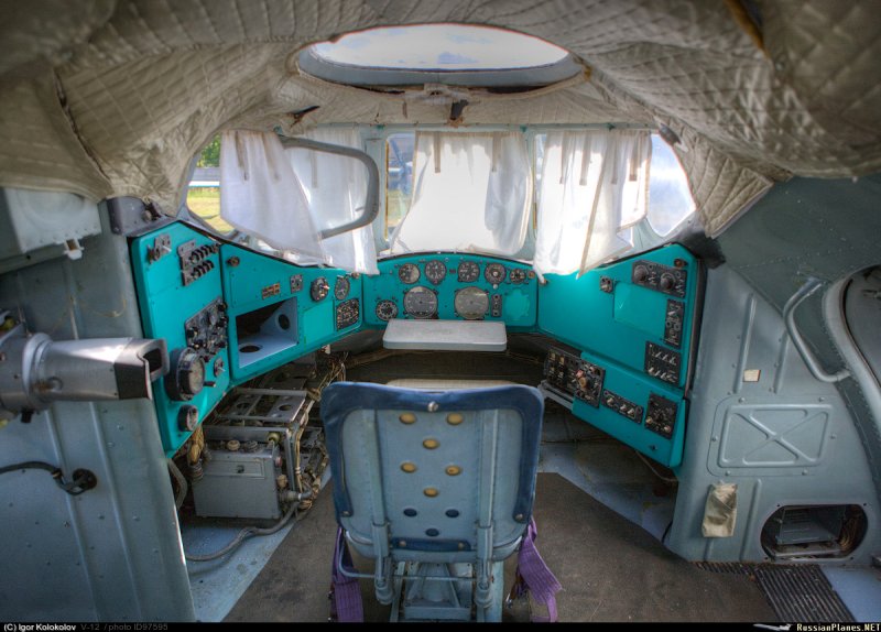 Ми 12 кокпит