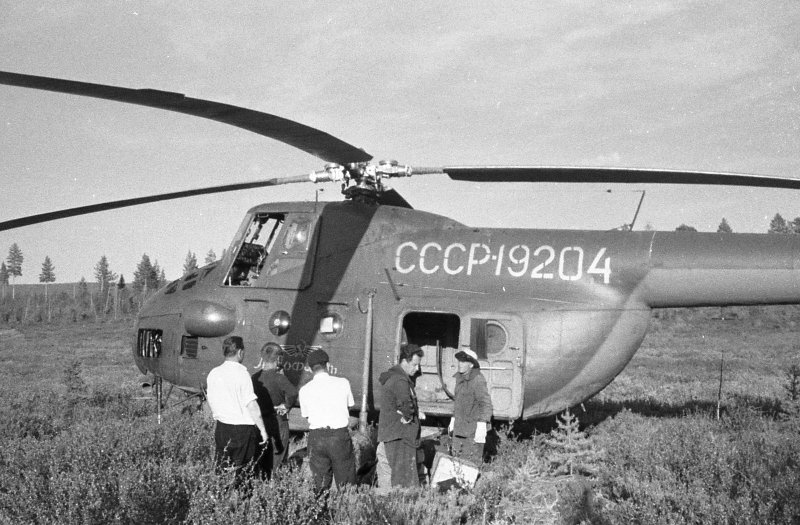 Вертолет ми8 СССР геологи