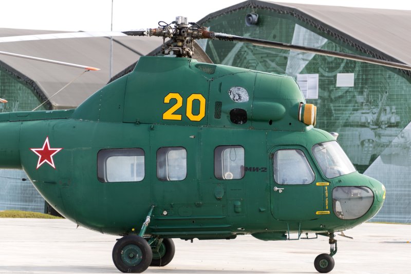 Ми-2 вертолёт