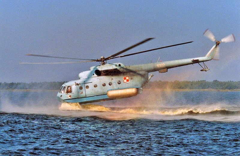 Противолодочный вертолет-амфибия ми-14