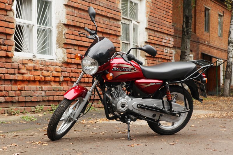 Мотоцикл Bajaj Boxer